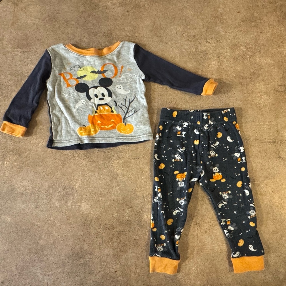 Disney - Mickey Mouse 2 Piece Halloween Pajama Set - Gray and Orange, Size24M